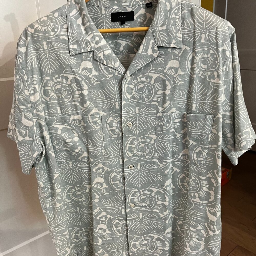 Vince Camp Shirt, Large in Pale Green and White